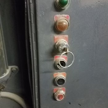 1/2" x 10’Wysong &amp; Mileshydraulic shear, FOPBG, still under power, $39,995 Curt 320-333-6084