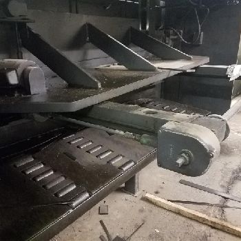 1/2" x 10’Wysong &amp; Mileshydraulic shear, FOPBG, still under power, $39,995 Curt 320-333-6084