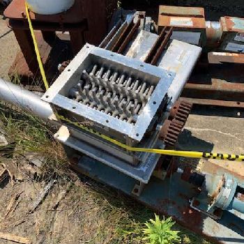 Jacobsondelumper, 10" x 12, 316 Stainless Steel, 10 HP, w/screw feeder, 3 HP, 4400 PPH, #1272231