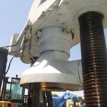 200000 lb.Tinius-Olsen, tensile/compression tester with micrometer adjustment