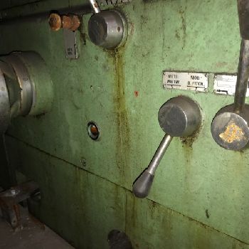 54" x 336Giana, powered compound,cuts tapers &amp; tapered threads,used very little,1980s