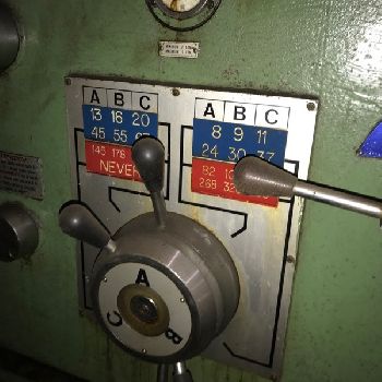 54" x 336Giana, powered compound,cuts tapers &amp; tapered threads,used very little,1980s