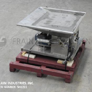 Waukesha#30, Stainless Steel, skid mounted chocolate melter &amp; pump, 40" L x 45 W x 12 D melting chamber