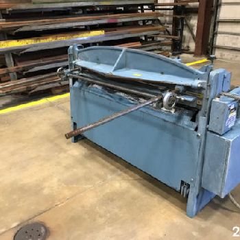 16 ga. x 4.4’Pexto#PH52A, hydraulic shear, 28" ROMBG via hand wheel, 2 HP, #28118