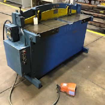 16 ga. x 4.4’Pexto#PH52A, hydraulic shear, 28" ROMBG via hand wheel, 2 HP, #28118