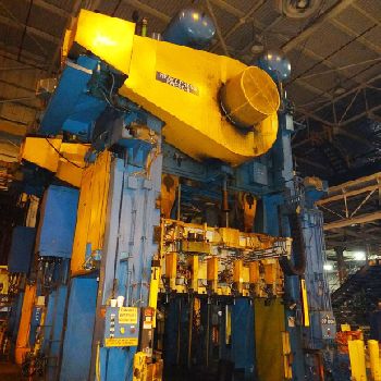 800 Ton,Verson#LE4-800-120-60T, 30" str,79 SH,2 -6 adj, 120 x 60 bed,A/C &amp; brake,’88