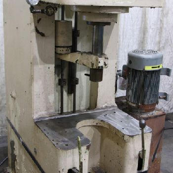 15 Ton,Denison#15T1210, hydraulic,12" stroke,18 open hght,10 thrt,25 x 17 table,#67090