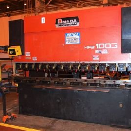 110 toneladas, Amada # HFB1003, Operateur 8-Axis CNC, 10.2 'OA, 106 "BH, 7.8 tiempos, 1998, # 28504