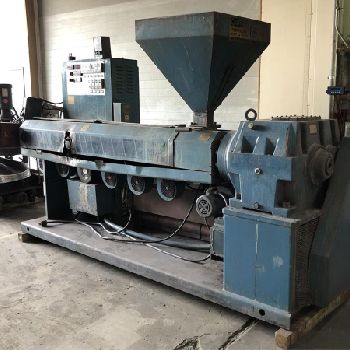 3.5" Akron #PAK350, extruder, 30:1 L/D ratio, vented barrel, #15931J