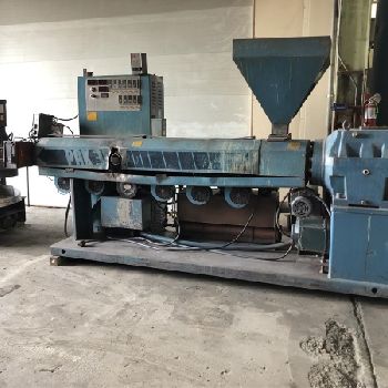 3.5" Akron #PAK350, extruder, 30:1 L/D ratio, vented barrel, #15931J