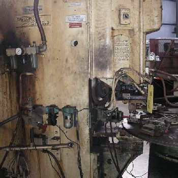 300 KVATaylor-Winfield#ERB-12-300, 12" throat,12 cylinder,440/460/480 V.,1 ph,#6106