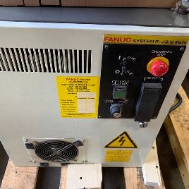 Fanuc, LR Mate 200iB, robot CNC de 6 ejes, controlador RJ3iB, s / n F80291, 2006