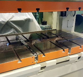 220 Ton,Aida#LINK-MOTION, hi-speed prod press,6" str,19.6 SH,61 x 37 bed,1997,#sr5203