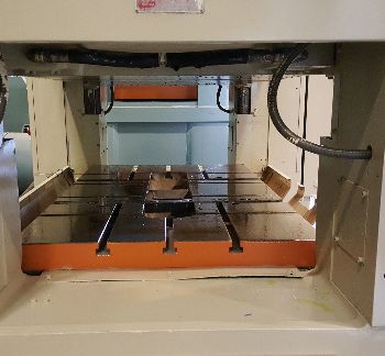 220 Ton,Aida#LINK-MOTION, hi-speed prod press,6" str,19.6 SH,61 x 37 bed,1997,#sr5203