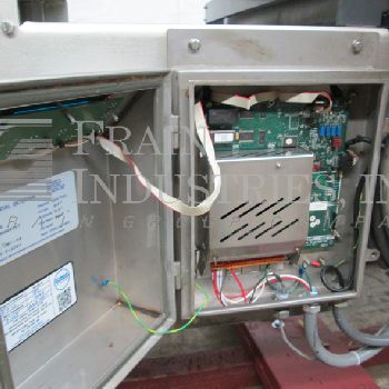 Loma#IQ2Max, 304 Stainless Steel metal detector, rated from 20-200 FPM, with 26" wide x 84 long neoprene belt (2 available)