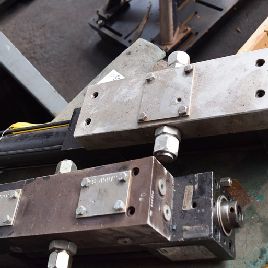 5.5 KIP (25kN)MTS#204.52, hydraulic actuator