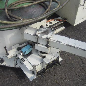 Wafios#AHL-41Dpower uncoiler, dancer arm,3300 lb load cap,0-80 RPM,42" plate dia