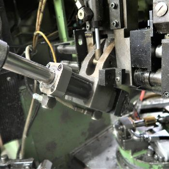 Koepfer#153, precision gear hobbing machine with loader, 2 module, 1985