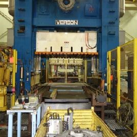 300 Tonnen, Verson # SE4-300-108-84, Presse, 24 "Hub, 60 SH, 20 SPM, 1986