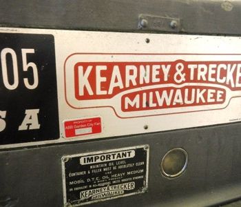 Kearney &amp; Trecker#205-SA, 12" x 50 table,28 long.travel,1500 RPM,5 HP,1 HP vertical hd,’64