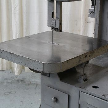 24"Grob#NS24, vertical band saw,12 u/guide,28 x 24 table,blade welder,1 HP,#64387