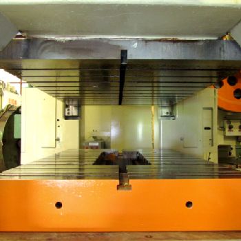 330 Ton,Aida#PMX(1), 12" stroke,31 SH,73 x 43 bed,30-90 SPM,recond,’85,#sr4304 (2 available)