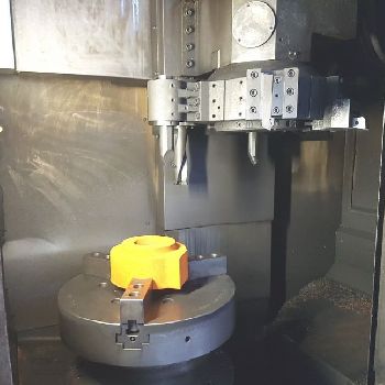 35.4" Doosan #VT900, 39 swing,Fanuc i,60 HP,1800 RPM,hyd 3-Jaw 24 chuck,2012,#30392