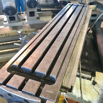 Kingston#KMT-5V, 10" x 50 T-slotted table, PF, #40 taper, 2-Axis DRO, hardways, 2000