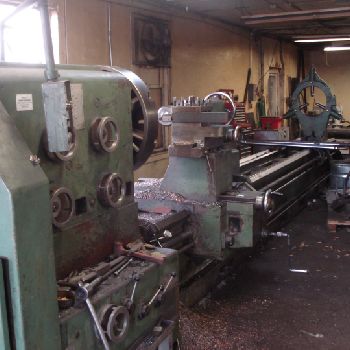 59" x 240Lansing#GRSuper B, 4 bore,50 HP,in/mm threading,steady rest,1971