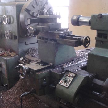 59" x 240Lansing#GRSuper B, 4 bore,50 HP,in/mm threading,steady rest,1971