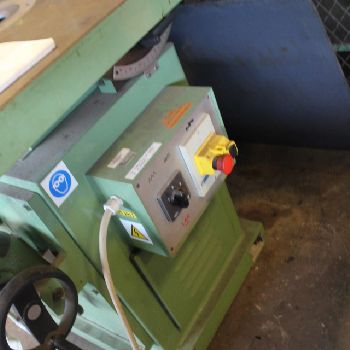Landonio#PRN, Bobbin sanding machine, 31.8" x 31.8 table., 1 roller oscillation, #11090