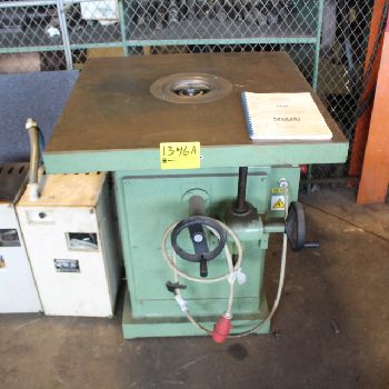 Landonio#PRN, Bobbin sanding machine, 31.8" x 31.8 table., 1 roller oscillation, #11090