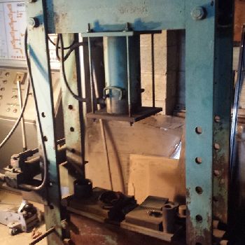 100 Ton,SimplexRe-Mo-Troll-Ram #R1110A, shop press,4" ram on cylinder,manual pump