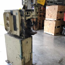 30 KVATaylor-Winfield#EB3-8-30, bench type spot welder, 8" throat, 3.5 cylinder, standard dual acting, 220/230/240 V., 1 ph