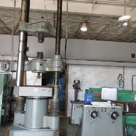 300000 lb.Baldwinuniversal tensile/compression, new Adept eP2 control, tooling