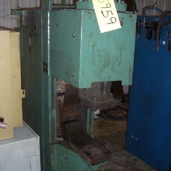 100 KVATaylor-Winfield, standard dual acting, 12" throat, 6 cylinder, 6 x 6 platen, 440/460/480 V., 1 phase, #5959