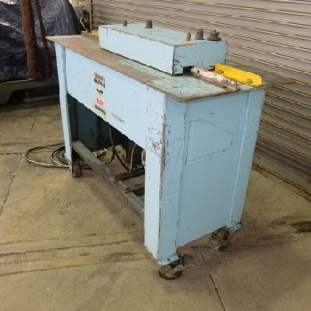 Lockformer, 18 gauge, Pittsburgh / double seam, 2 HP, run &amp; tested