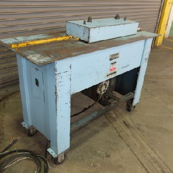 Lockformer, 18 gauge, Pittsburgh / double seam, 2 HP, run &amp; tested