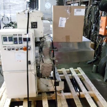 Omega #DL27, dual lane shrink bundler,13-37 bundles/minute,60-150 containers/minute,right angle infeed,#35532