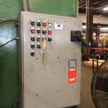 325 Ton,Cleveland, 25â€™ OA, 192" BH, Autobend 7 Back Gauge