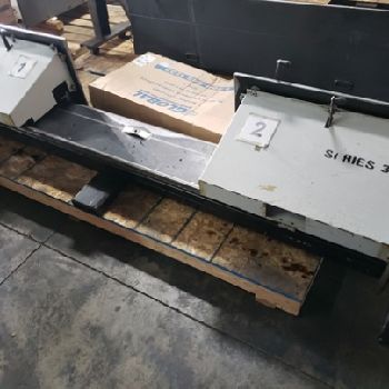 Doosan #MV3016LD, 30" X,16 Y,20 Z,TSC,chip conveyor,Midaco pallet changer,2007