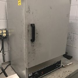 18" W x 21 H x 14 D Quincy #40GC, gravity convection oven, 450°, s/n G4-005946