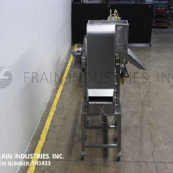 CMI Equipment &amp; Engineering Co. #MI05, segmentor &amp; leaf cleaner, 19" wide x 91 long cleated cradle conveyor, 1/2 HP drive