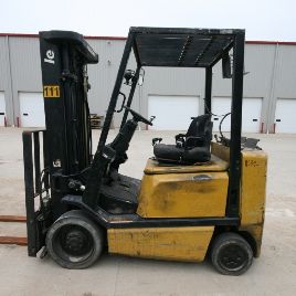 5000 lb. Yale # GP050RGNUAE084, carretilla elevadora, # 11534