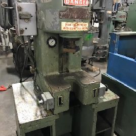 6 Ton,Denison, gap frame, 6" stroke, 12 DL, 16 x 10.5 bed, palm buttons, #21976