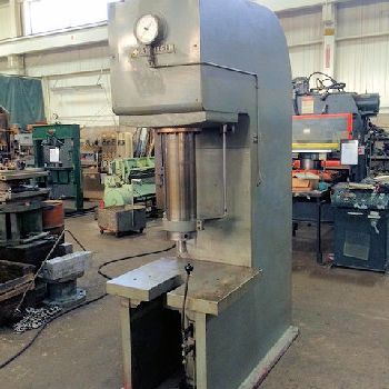 50 Ton,Hannifin#F-500, 18" stroke, 28 DL, 30 x 26 bed, 15 throat, #26498