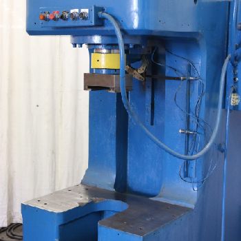 50 Ton,Denison#NA50C98D02D80K11, 12" stroke,20 HP,31 x 20 bed,PLC control,#63220