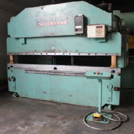 95 Ton, Piranha # 9510, plegadora hidráulica CNC, 10 'OA, 8' 6 "BH, # 8261HP