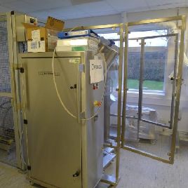 Novinox # MAV, sistema de mezcla de mezcla en V, acero inoxidable, tipo LT 5-10-20-30, (4) conchas de licuadora en V, (4) conchas de depósito de fondo cónico, 2014, # 3114-6