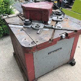 10 ga. # 9.84 "x 9.84Amada # CWS-250, 11 tonnes, encocheuse hydraulique, 1986, # 10567